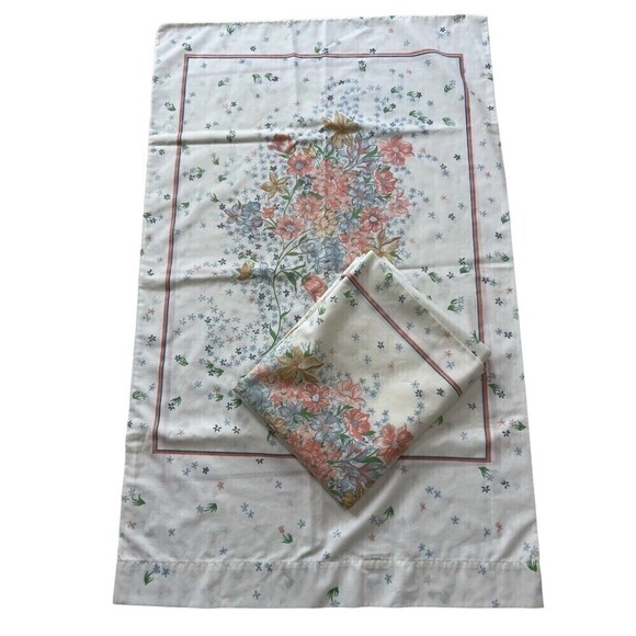 TWO Vintage 1980 Utica White Floral Pillowcases 33 x 20 Made in USA - Picture 1 of 7